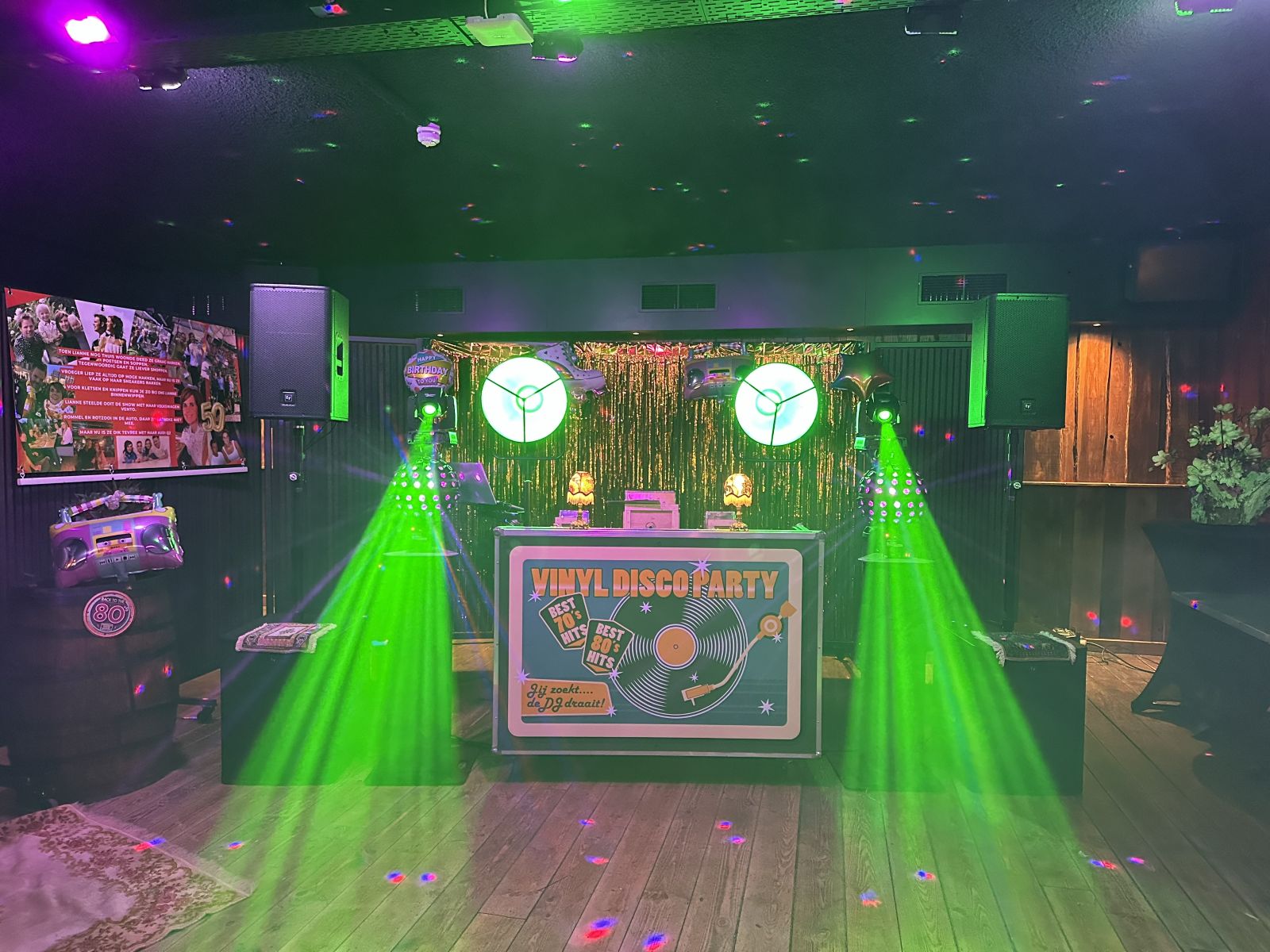 Lichtshow en retro meubilair